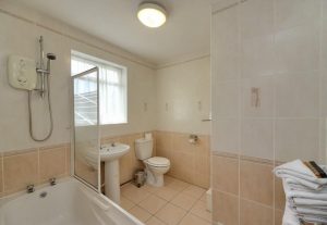 Lochnell Arms,Bathroom-Nr Oban-Accommodation-Hotels-Scotland
