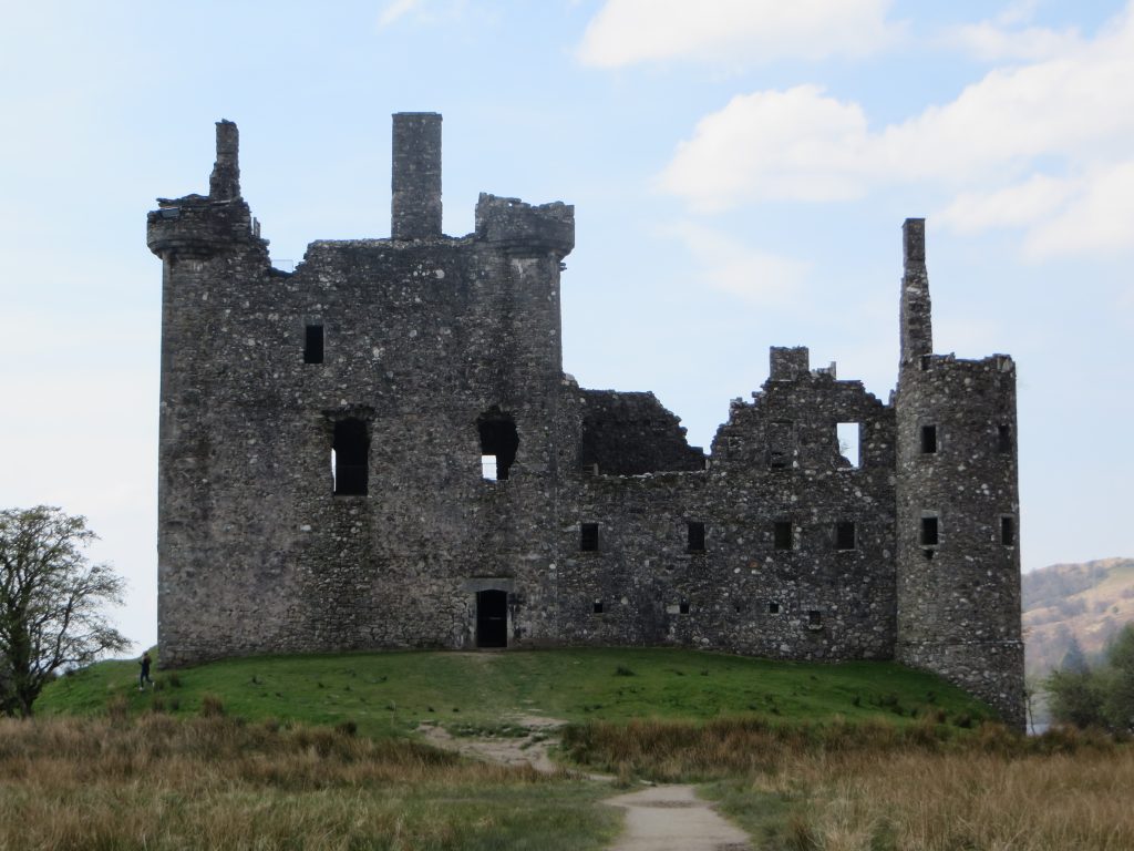 Kilchurn Castle-Nr Oban--What To Do-Castles-Scotland