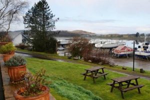 Wide mouthed Frog, Accommodation and where to stay, Hotels, Oban, Scotland